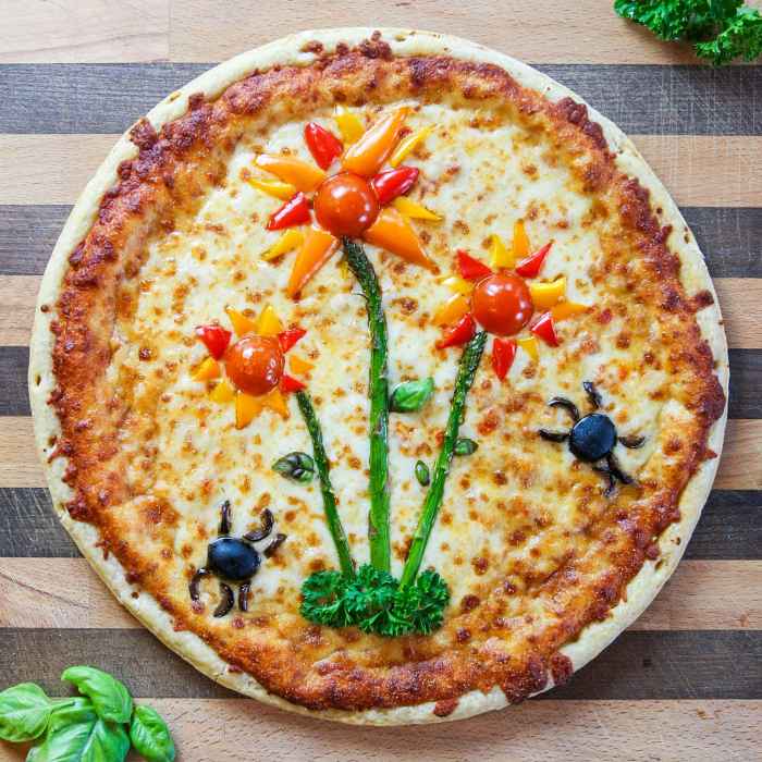 Flower Garden Pizza 2 for Home Run Inn Celebrates National Pizza Party Day on Friday, May 15 with "Easy as Pie" Recipes