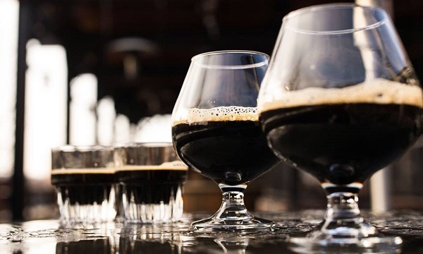 Founders 4 21 for Founders Brewing Company Rare Beer Tapping at Tuman’s Tap & Grill