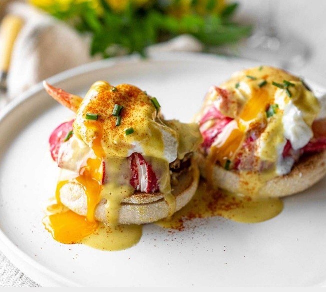 Lobster Benedict for CheSa’s Bistro & Bar Brunch Specials for Mother’s Day with Live DJ Music