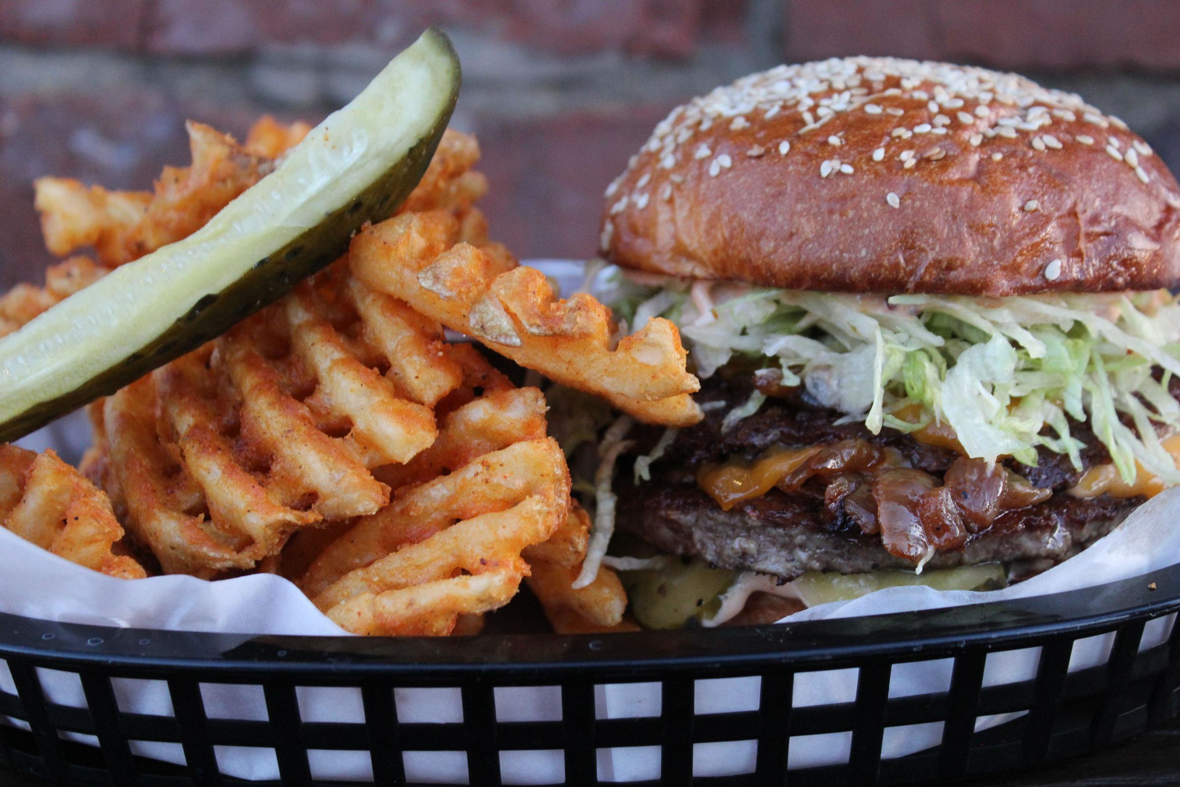 Mothers Burger for Mother's Ruin Announces Chicago Grand Opening