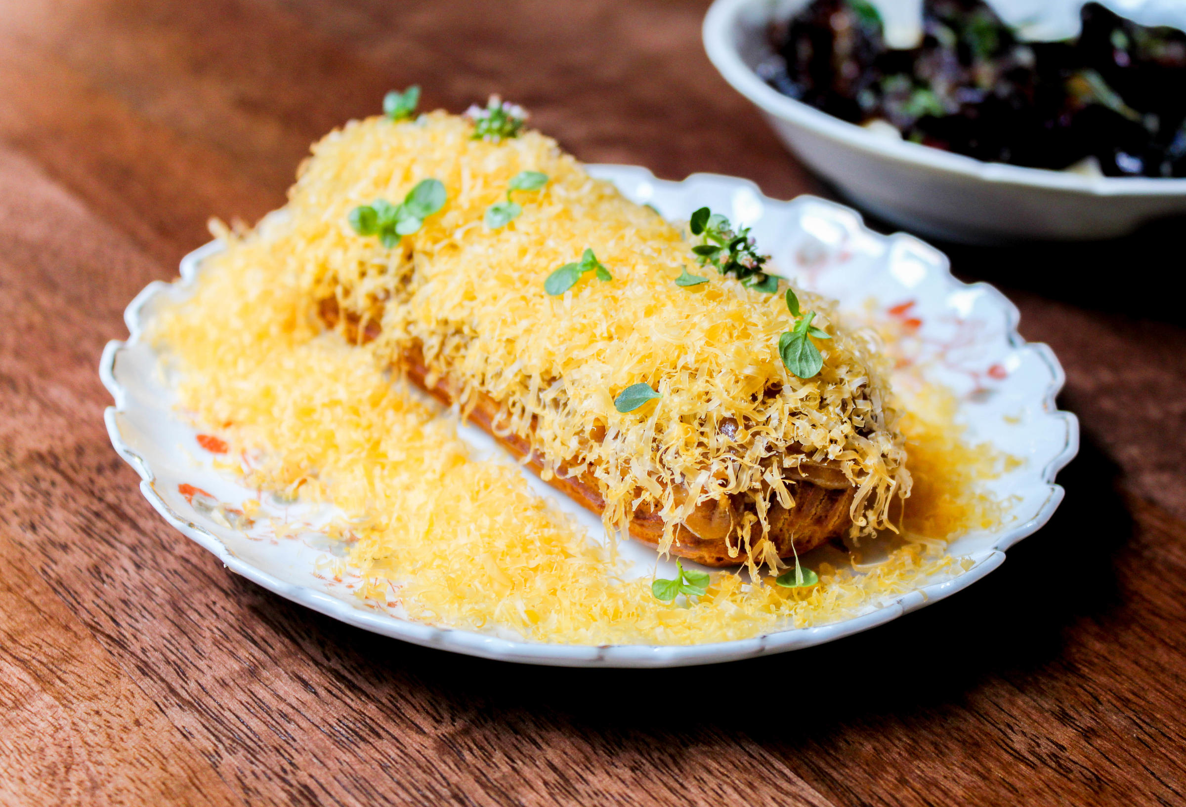 The Loyalist Éclair Loignon 1 for A French Happy Hour Comes to Chicago’s West Loop at The Loyalist