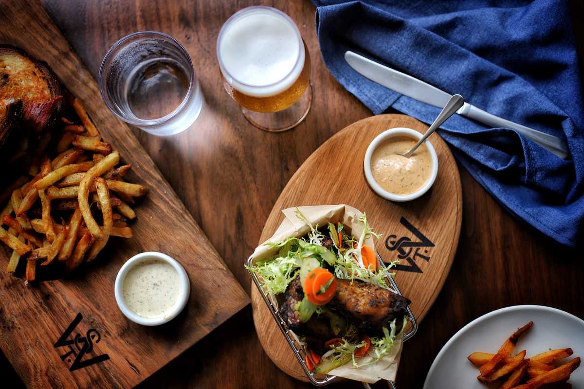 Ws for New Happy Hours at Walton Street Kitchen + Bar and The Press Room