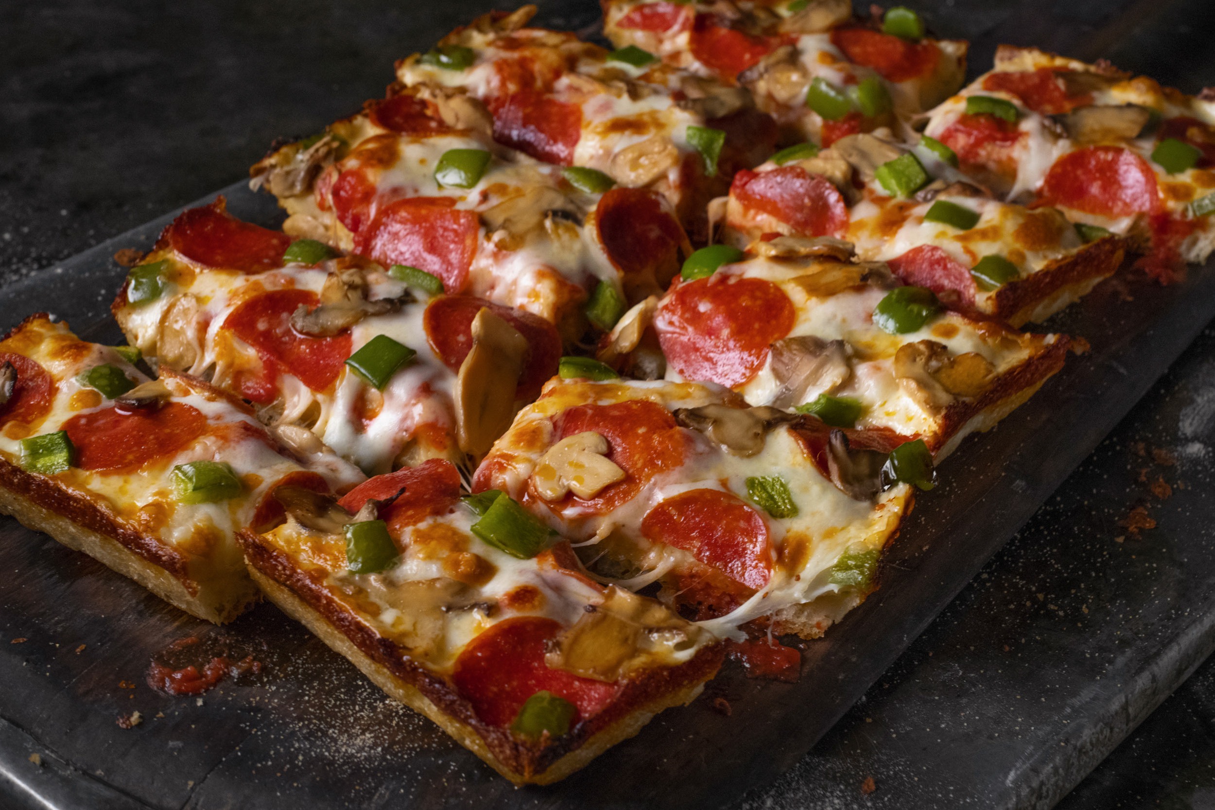 Website 3 Topping Large Pizza for Jet's Pizza Chicago Locations Donate Pizza to Frontline and Essential Workers with Buy One, Give One Offer