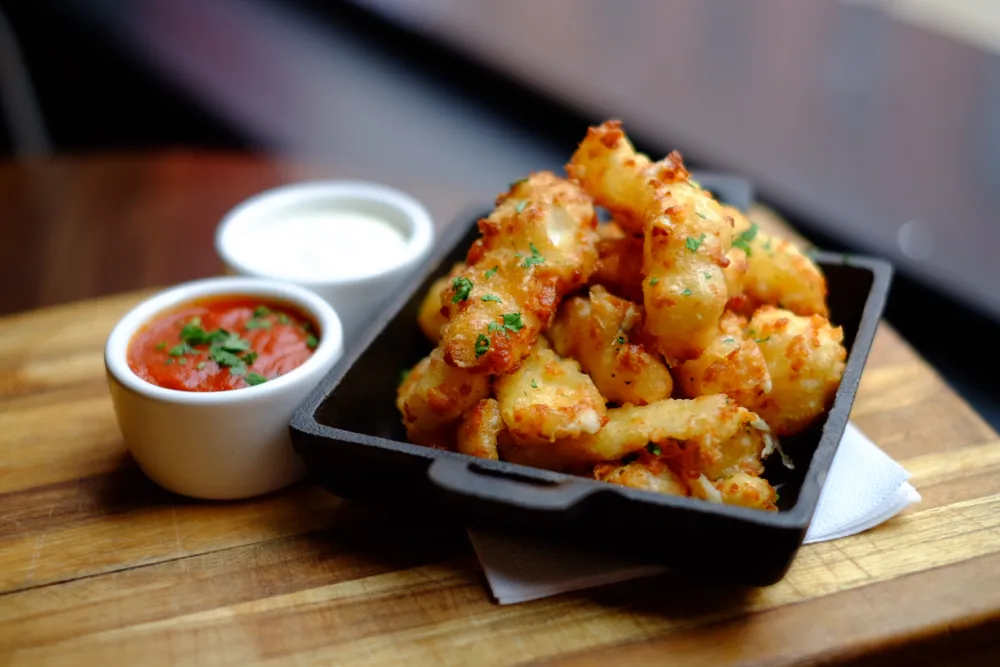 Parlay's Wisconsin inspired Cheese Curds for Tackle Football Season with Dining Specials around Chicagoland