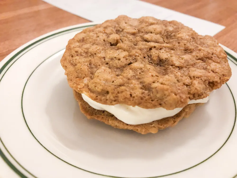 Oatmeal Ice Cream Sandwich for A Modern Tribute to the American Diner