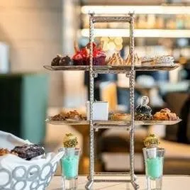 Lh for Tea Leaves and Terrors: LondonHouse Chicago Celebrates Halloween