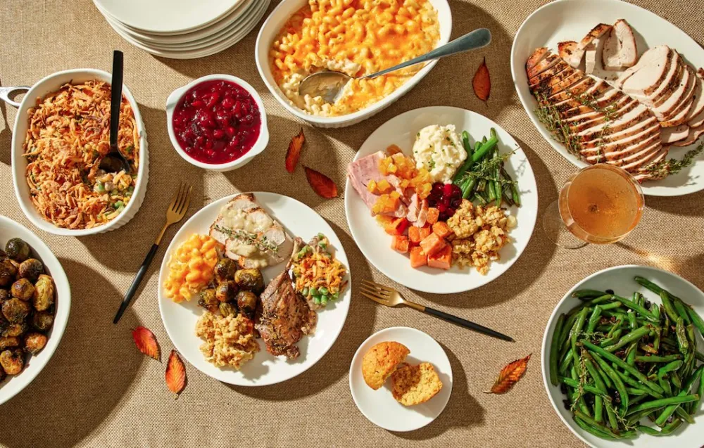 Soul & Smoke's Thanksgiving offerings (Photo courtesy of Neil Burger) for Enjoy a Thanksgiving or Friendsgiving Feast at These Chicago Restaurants