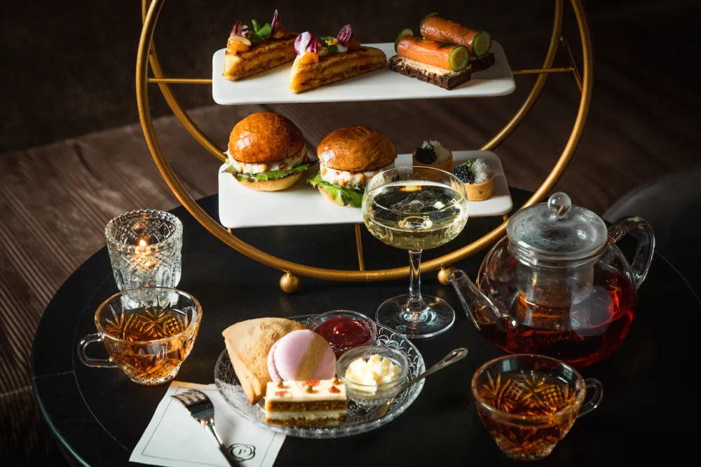 �Tea off” the day with a spiked tea service at Bar Pendry. (Photo courtesy of Rachel Bires) for Pamper Your Mom this Mother's Day at These Chicago Food and Beverage Destinations