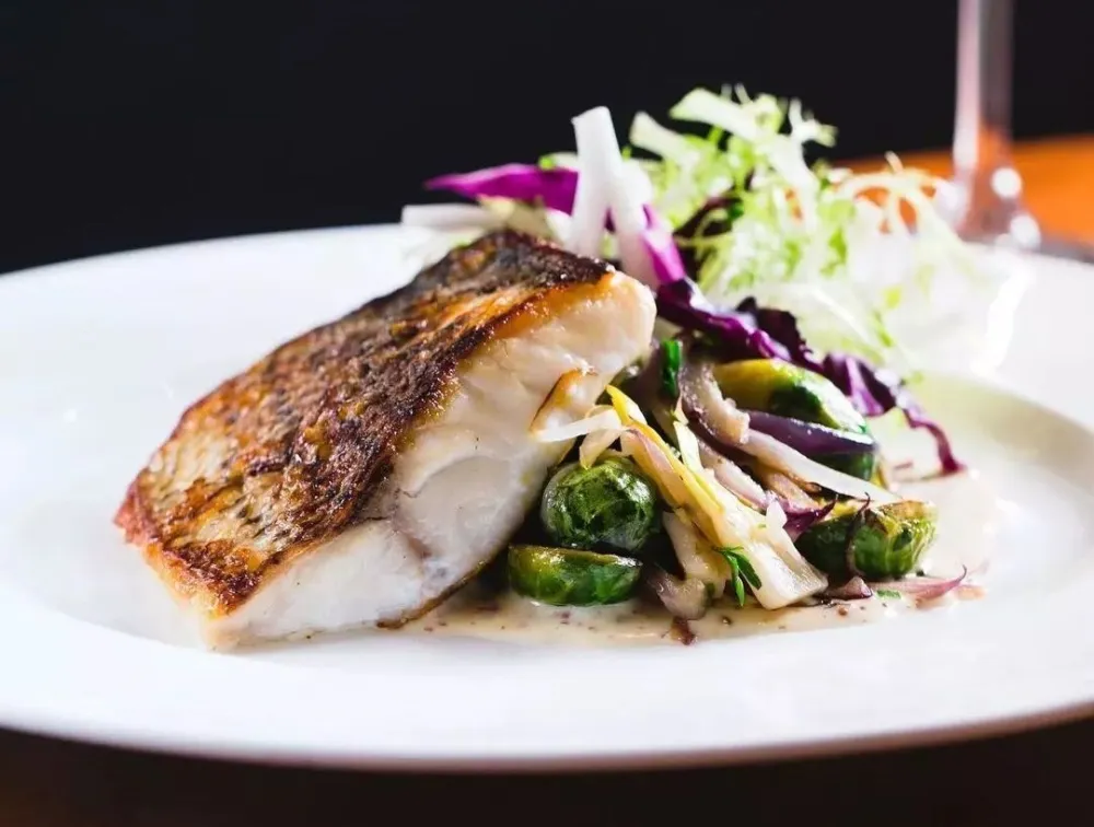 Image for Wine and Dine Your Mom for Mother's Day at these Chicago Restaurants