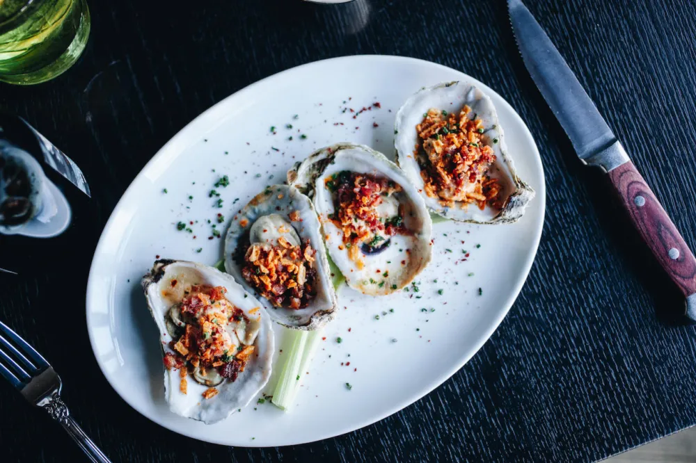 El Che Oysters 0239 for Where to 'Shellebrate' for National Oyster Day, August 5