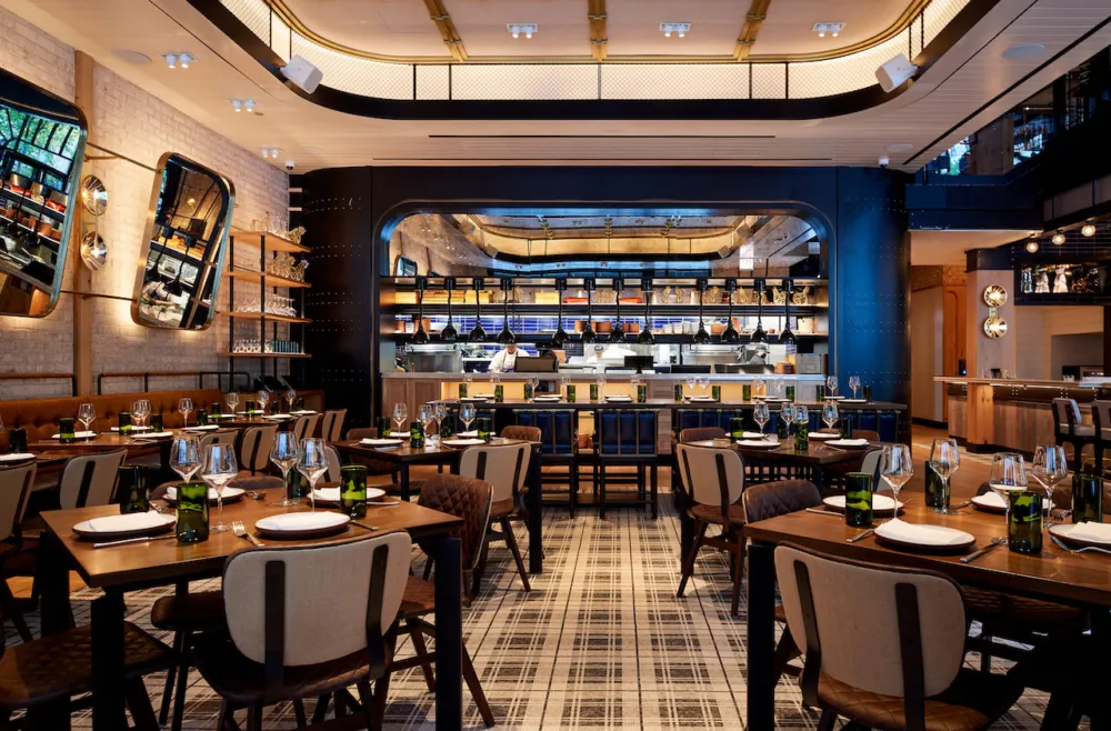 Yardbird Chicago Dining Kitchen 10 22 194 1 for Where to Treat Dad to His Best Father's Day Yet