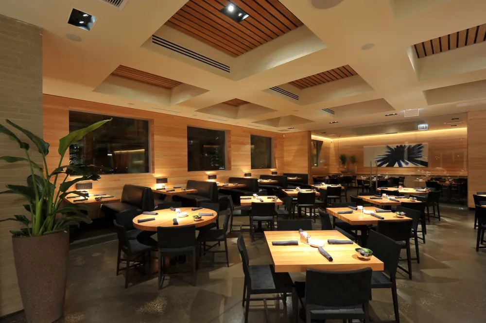 Cantina Laredo DiningRoom2 for Valentine's Day Dining at Cantina Laredo