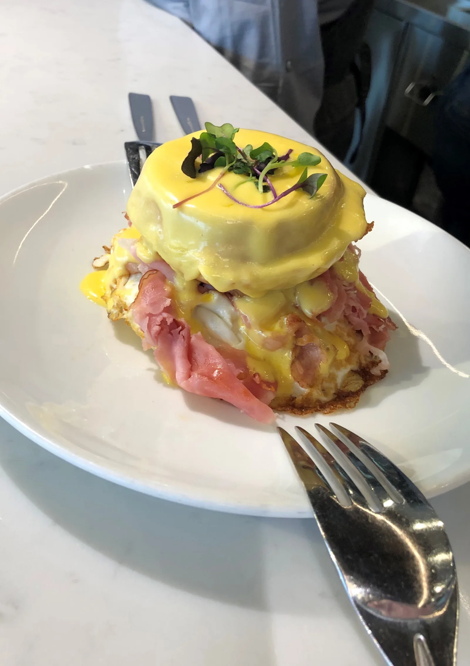 Eggs Benedict Slider for Yolk Unveils New Benedict Slider Dish In Celebration of National Eggs Benedict Day April 16