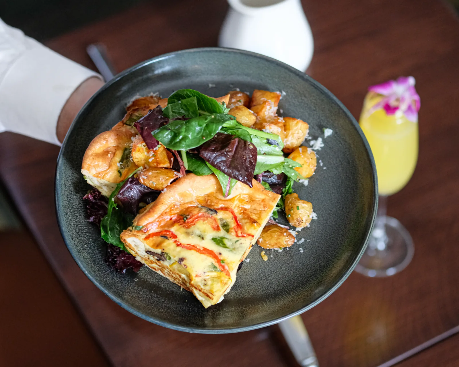 Eno 0582 for ENO Wine Room Extends Pour Decisions Drag Brunch Through End of 2019