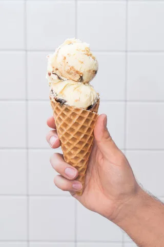 Boston Cream Pie Cone 2019 1 for Chicagoland Jeni's Splendid Ice Creams Offers Limited Time Only Flavors for Back to School