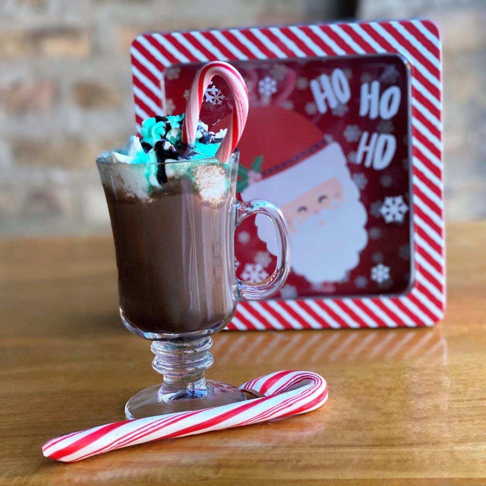 Hot Drink With Santa Final for Christmas Day at Mac’s Wood Grilled