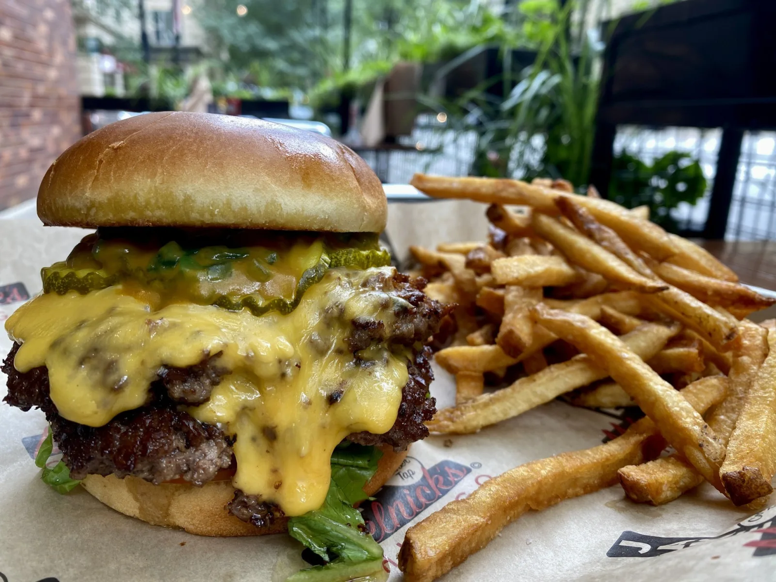 Image for Jake Melnick's Kicks Off Fall with New Smash Burger, Seasonal Cocktails