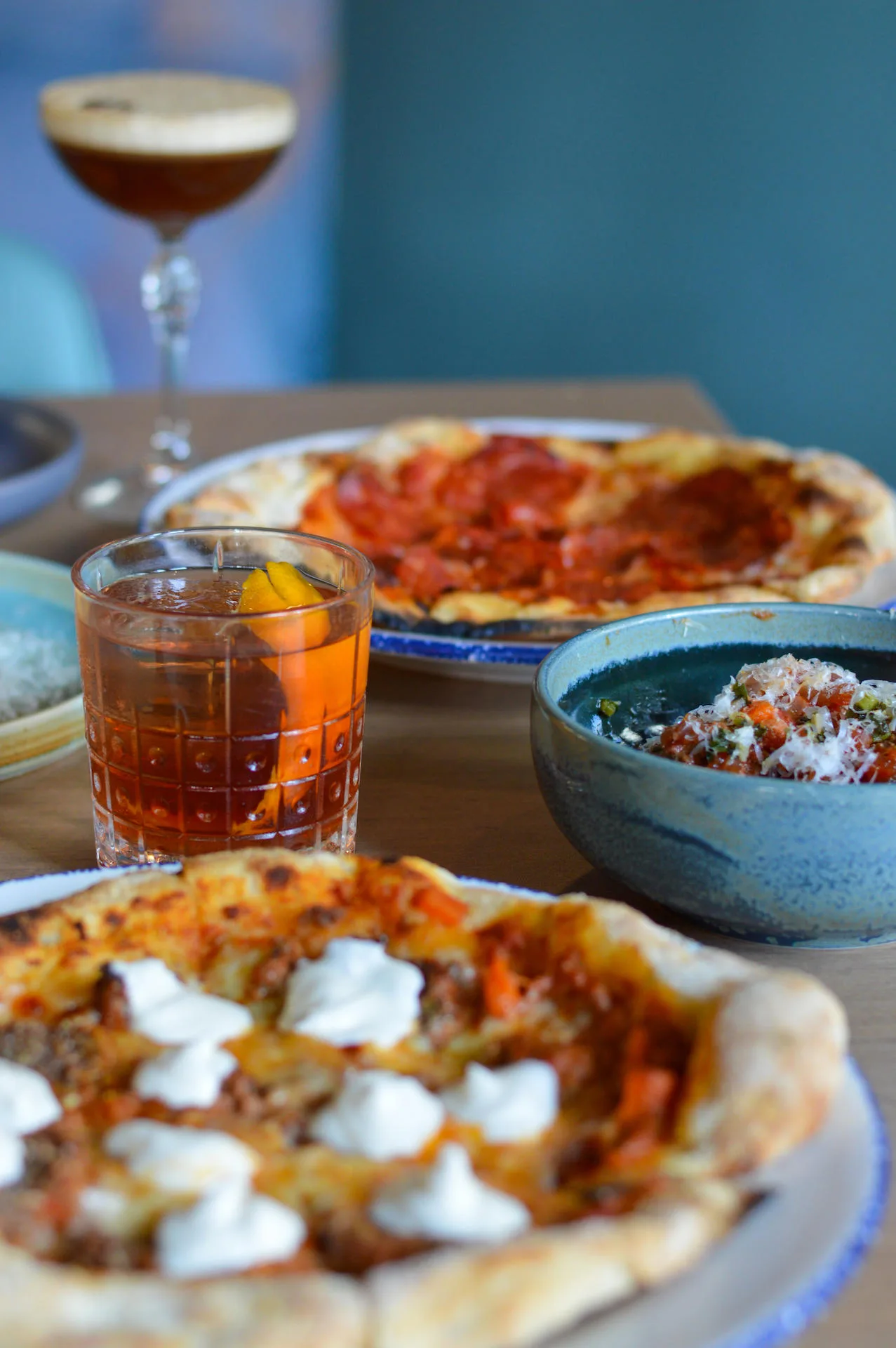 Image for $1 Oysters, $10 Cocktails and More Land on Terra e Mare Happy Hour