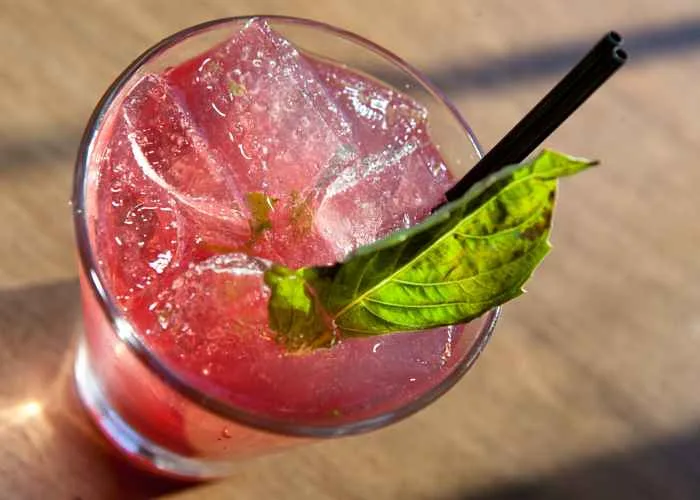 Commonwealth Dictator of Damen 1 for Commonwealth Tavern Hosts Oscars Viewing Party