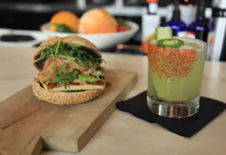 cemtia for más Introduces New Summer Seasonal Menu