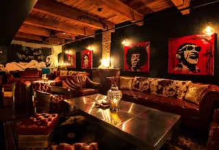 couchespaintings500 for Ring in the New Year at The Bassment