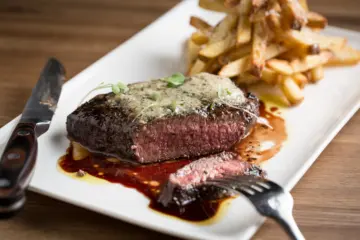 Gemini Zoo Lights 1 for Feast on Holiday Specials at these Chicago Restaurants