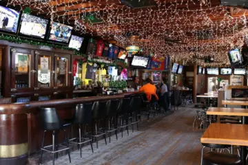 Lotties Interior for Game of Thrones Trivia at Lottie's Pub