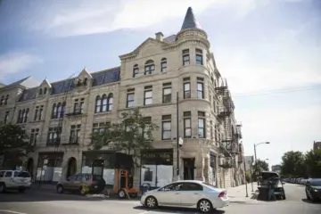 Thalia Exterior for Uppers & Downers Festival Returns to Thalia Hall for 5th Year