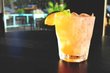 Easy Too Many Zacks Cocktail for Mother's Day Events & Dining in Chicagoland