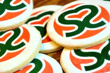 Strings Vdcookies for 1,000 Free Valentine's Cookies at Strings Ramen