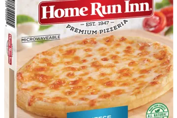 Home Run Inn Classic 6Inch for Chicago's Home Run Inn Donates 5,000 Frozen Pizzas to Chicago Public Schools