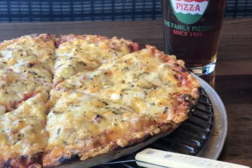 Image for Aurelio's Pizza Hosting Virtual Pizza Party Variety Show Benefitting Frontline Healthcare Workers May 15