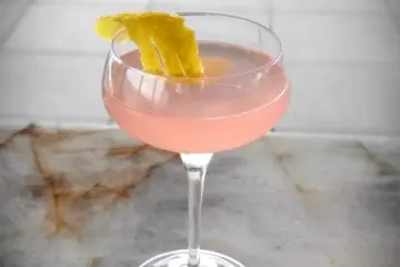 Crosstown Cosmo for Kennedy Rooftop Offers Baseball Opener Special