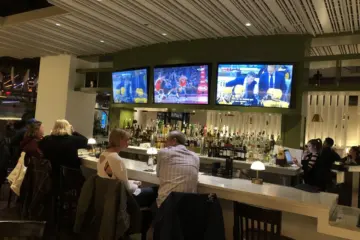 Pacinos for Pacino's Offering Chicago Cubs and Sox Specials This Weekend