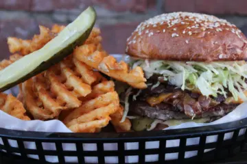 Mothers Burger for Mother's Ruin Announces Chicago Grand Opening