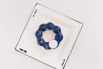 Blue Man Group Donut At 2 D Restaurant 3 for Blue Man Group Chicago Kicks Off 25th Anniversary with Launch of Special Donut at 2D Restaurant