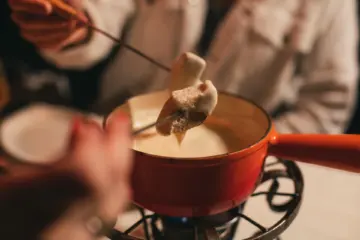 Kcz 1367 for Geja's Cafe "Discover Fondue" Initiative Launches