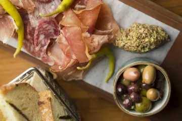Edited 0028 for El Tapeo Unveils New Food and Drink Specials, Events and Discounts