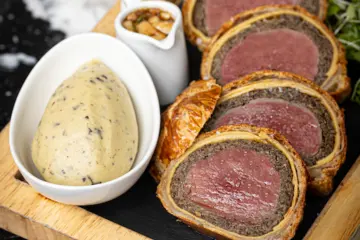 Truffle Beef Wellington for Ramsay’s Kitchen Naperville Celebrates Worldwide Wellington Month with Truffle Beef Wellington