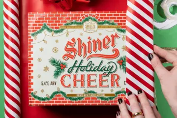 Shiner Holiday Cheer 2024 for Mac's Wood Grilled is Open Christmas Night