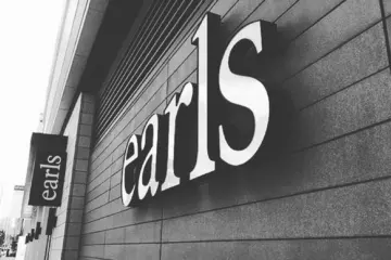 earls 0000 CT8jJYgUcAAh8Kz.jpg large for Earls Kitchen + Bar Ugly Sweater Happy Hour