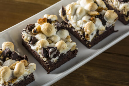 Image for Cookies and Cheer Luxury Cookie Exchange Returns to Fairmont Chicago this November