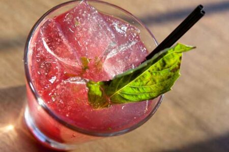Commonwealth Dictator of Damen 1 for Commonwealth Tavern Hosts Oscars Viewing Party