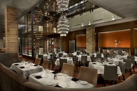 DF Chicago Main Dining Room HR for Chicago Cubs To Host On Deck Luncheon Series At Del Frisco's Double Eagle Steak House