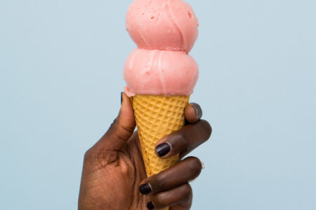 Frosé Sorbet5 for Jeni’s Splendid Ice Creams Welcomes Spring with a Sangria style Frosé