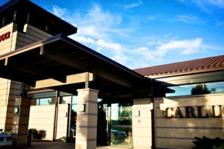 Homepage Outside Building2 for Ring in the New Year at Carlucci in Downers Grove