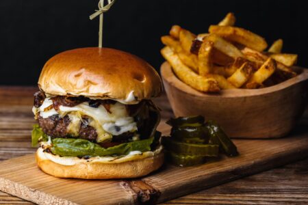 Lexington Betty Vander Farmers Wagyu Burger for Lexington Betty Smoke House Partners with Vander Farmers Wagyu to Create Special Burger Available Starting June 14