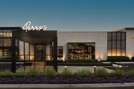 Perrys Vernon Hills Exterior Hr Tight Medium Rez 2500 for Perry’s Steakhouse & Grille Now Open at Hawthorn Mall in Vernon Hills
