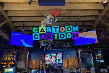 Unknown for Replay Lincoln Park Transports Back to the 90s with 'Cartoon Cartoon' Pop Up