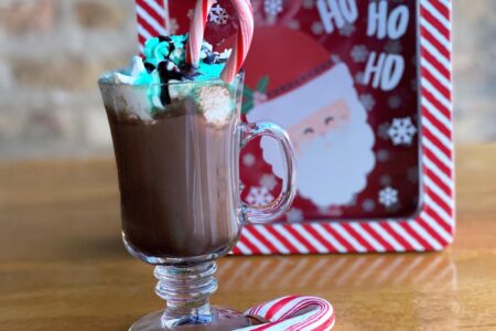 Hot Drink With Santa Final for Christmas Day at Mac’s Wood Grilled